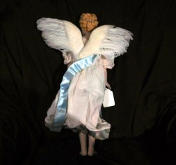 blonde angel wings bk